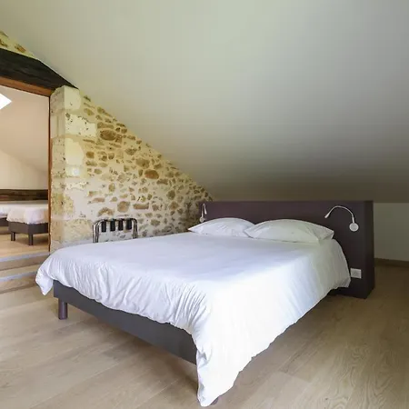 Villa Charmante Au Perigord 10p In Fouleix, Dord